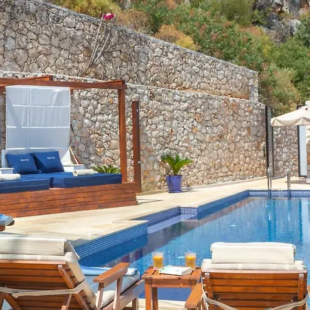 Yar Hotel